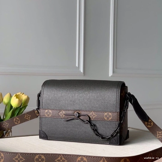 WIS SOFT TRUNK LOUIS VUITTON 0829